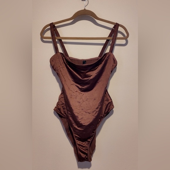 SKIMS Satin Collection Rare Bodysuit,Smoothing Stretch Chic Lagonlook Brown Soft - Picture 7 of 10